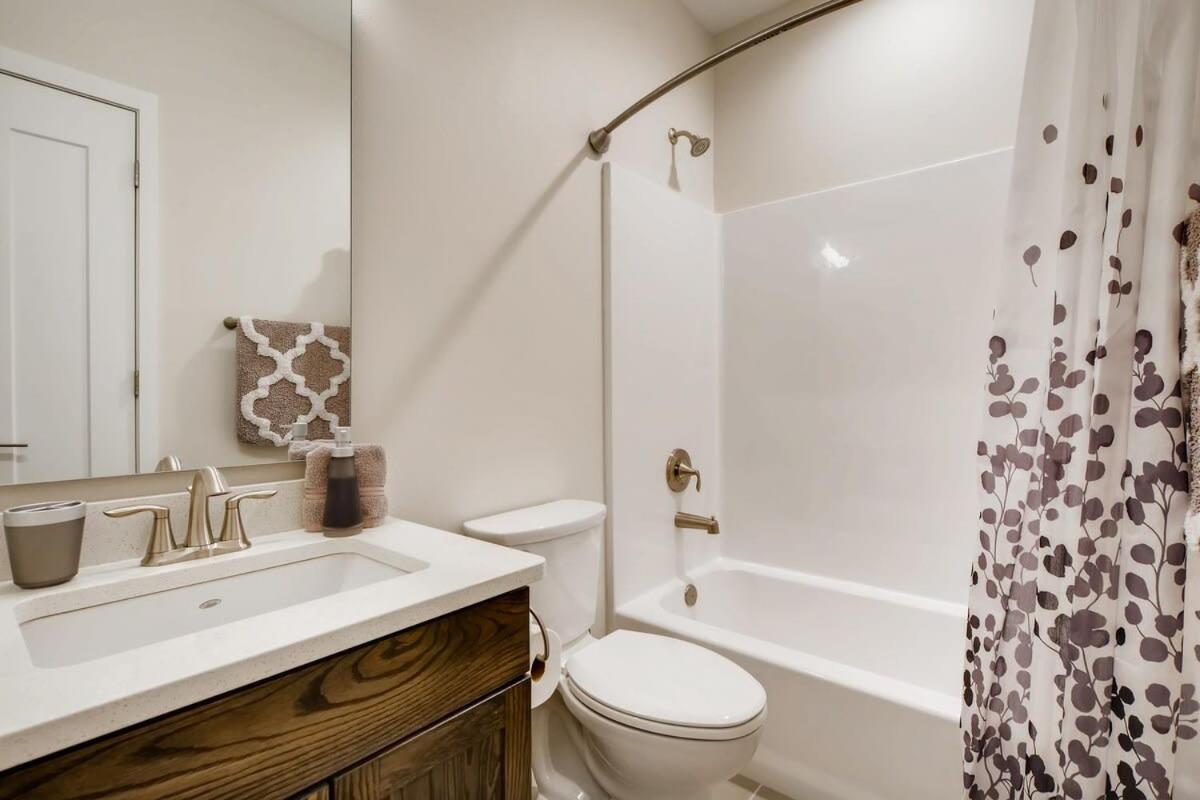 Elbert'S Escape Sleeps 8 Lakefront Views Джорджтаун Екстериор снимка